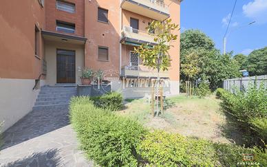 5 LOCALI RISTRUTTURATO CON AUTONOMO - ZONA BATTIND