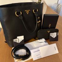Prada shopping bag+portafoglio pelle vitello nera