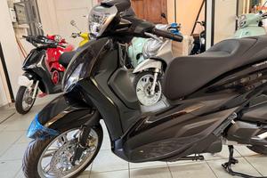 PIAGGIO Beverly 310 New 25