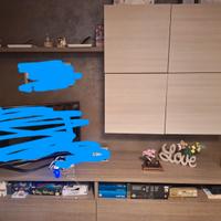 Mobile TV, due divani in pelle