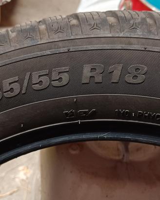 Gomme invernali Kumho 235/55 R18 104V 