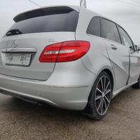 MERCEDES-BENZ CLASSE B W242, W246 109CV ricambi