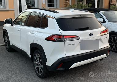 Auto Toyota Corolla Cross 2.0 longue