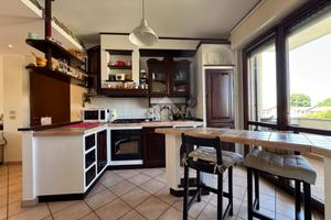 4 LOCALI A CAMERI