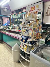 attrezzatura e arredamento bar completo –