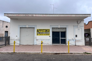 Locale commerciale 100 m2