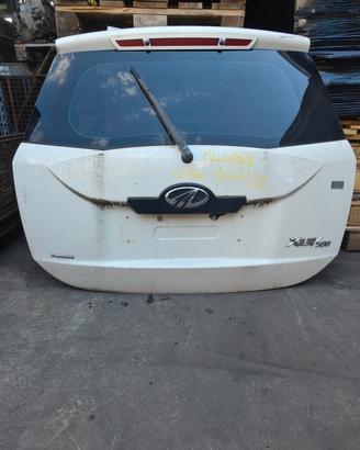 PORTELLO POST MAHINDRA XUV500 VAN AWD W8 YN4HNS 2.