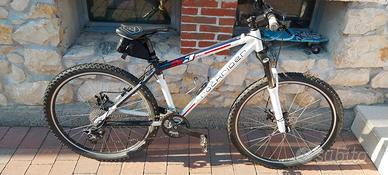 rockrider ragazzo 26 pollici  freni disco 