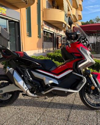 HONDA X-ADV 750 TUTTO INCLUSO ANCHE PASSAGGIO!