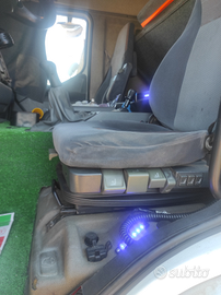 Trattore stradale Renault Premium 420