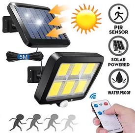 Faro solare led con sensore di movimento