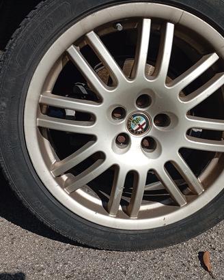 Cerchi in lega Alfa Romeo 17” Crosswagon Q4+gomme