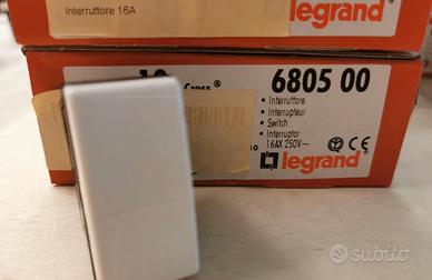 LEGRAND CROSS 680500 - Interruttore luminoso 1P