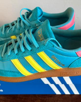 Adidas handball