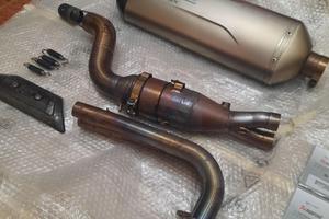 Scarico akrapovic tmax 560