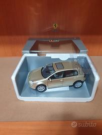 Volkswagen Golf Bburago scala da 1/18