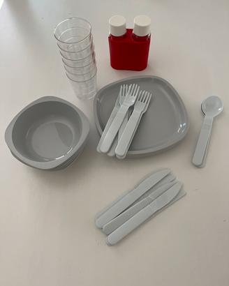 Set stoviglie e posate in plastica riutilizzabile