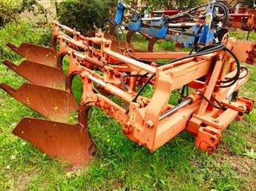 Aratro quadrivomere raciti