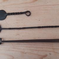 Forchettone e taglia pasta antichi ferro battuto