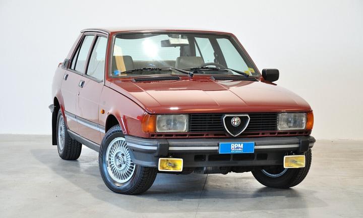 Alfa Romeo Giulietta 1.6 targhe nere MI
