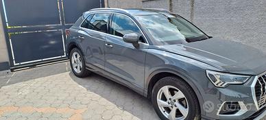 Audi Q3 2.0 tdi business advance