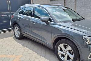 Audi Q3 2.0 tdi business advance