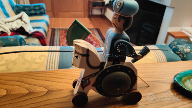 Carillon di legno soldatino a cavallo