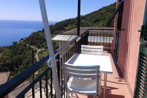 Trilocale nel Parco delle 5 Terre vista mare