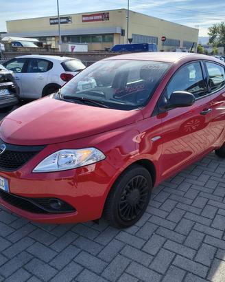 Lancia Ypsilon 1.0 Hybrid 5 PORTE * OK NEOPATENTAT