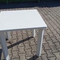 Tavoli di plastica