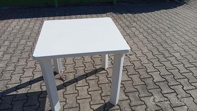 Tavoli di plastica