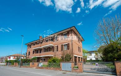 Ampio e luminoso Trilocale al primo piano in ottim