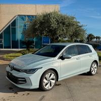 Volkswagen Golf 1.5 TSI eHybrid DSG Edition Plus p