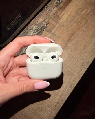 Apple AirPods 3