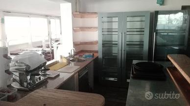 Frigo espositore di vini