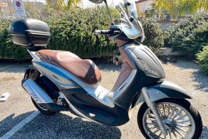 Beverly 300 9500 km unipro