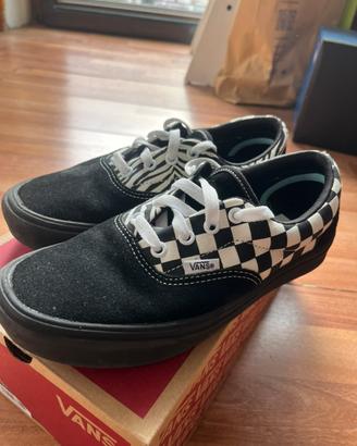 Vans Era