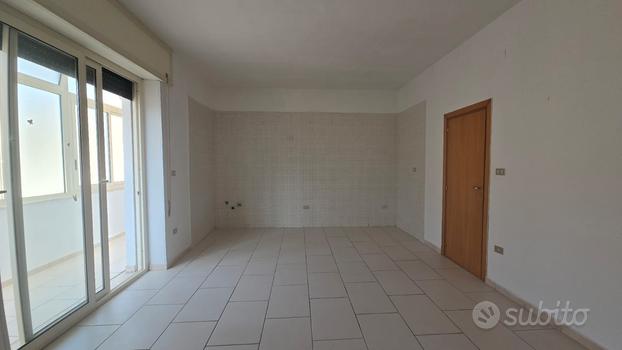 Appartamento 4 vani 80 mq - smcv zona villa