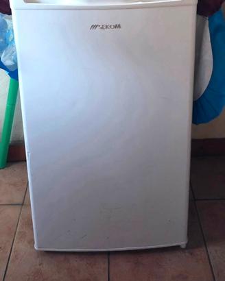 Piccolo frigo come nuovo