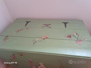Cassapanca in legno