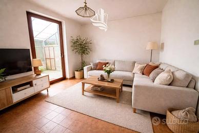 Trilocale da ristrutturare con cortile a Bressano