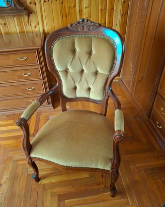 Poltrona in legno e tessuto