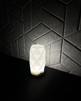 Lampada design per comodino