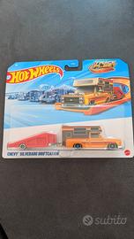 Hot wheels Chevy Silverado Driftcation Track Fleet