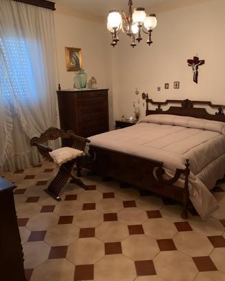 camera da letto completa