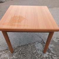 Tavolo quadrato allungabile 