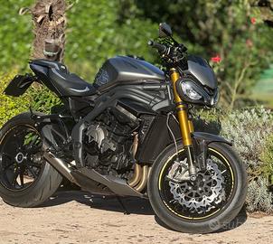 Moto Triumph Speed Triple 1200 RS