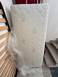 Letto singolo completo di materasso e rete