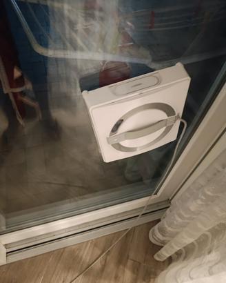 Ecovacs winbot W2 omni