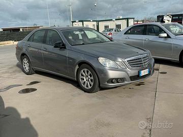Mercedes-benz E 250 CDI BlueEFFICIENCY AMG Avantga